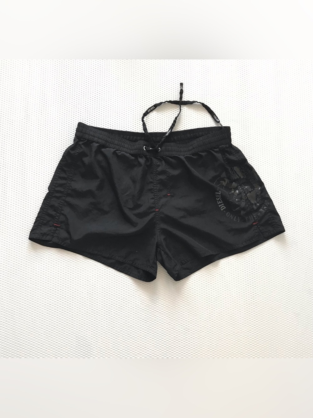 Diesel Beachwear Black Board Swim Shorts Large
• YK2 sporty cover up lined